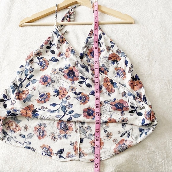 A&F Floral Bubble Hemline Surplice Neck Floral Print Halter Top - Picture 4 of 10